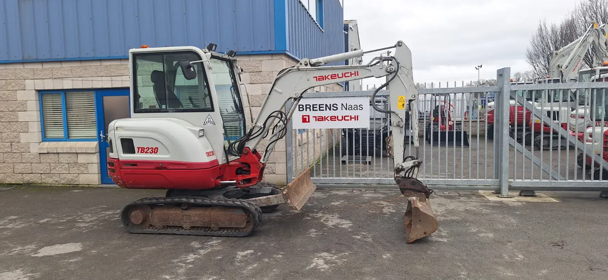 Takeuchi TB230 Digger - Image 1