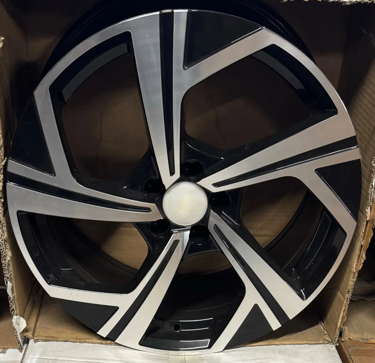 18” r line 5x112 alloys & tyres