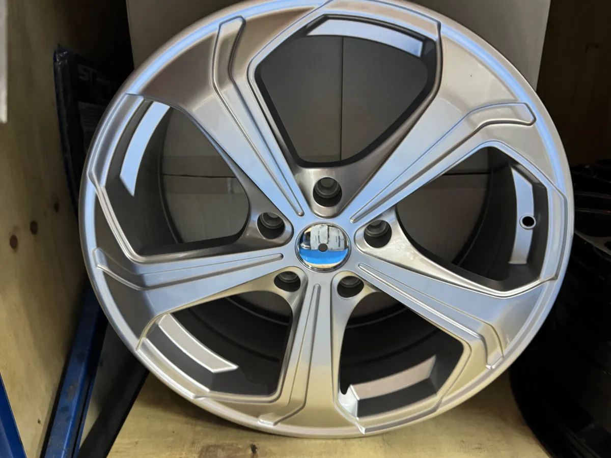 18” Sportline alloys and tyres transporter t5 t6