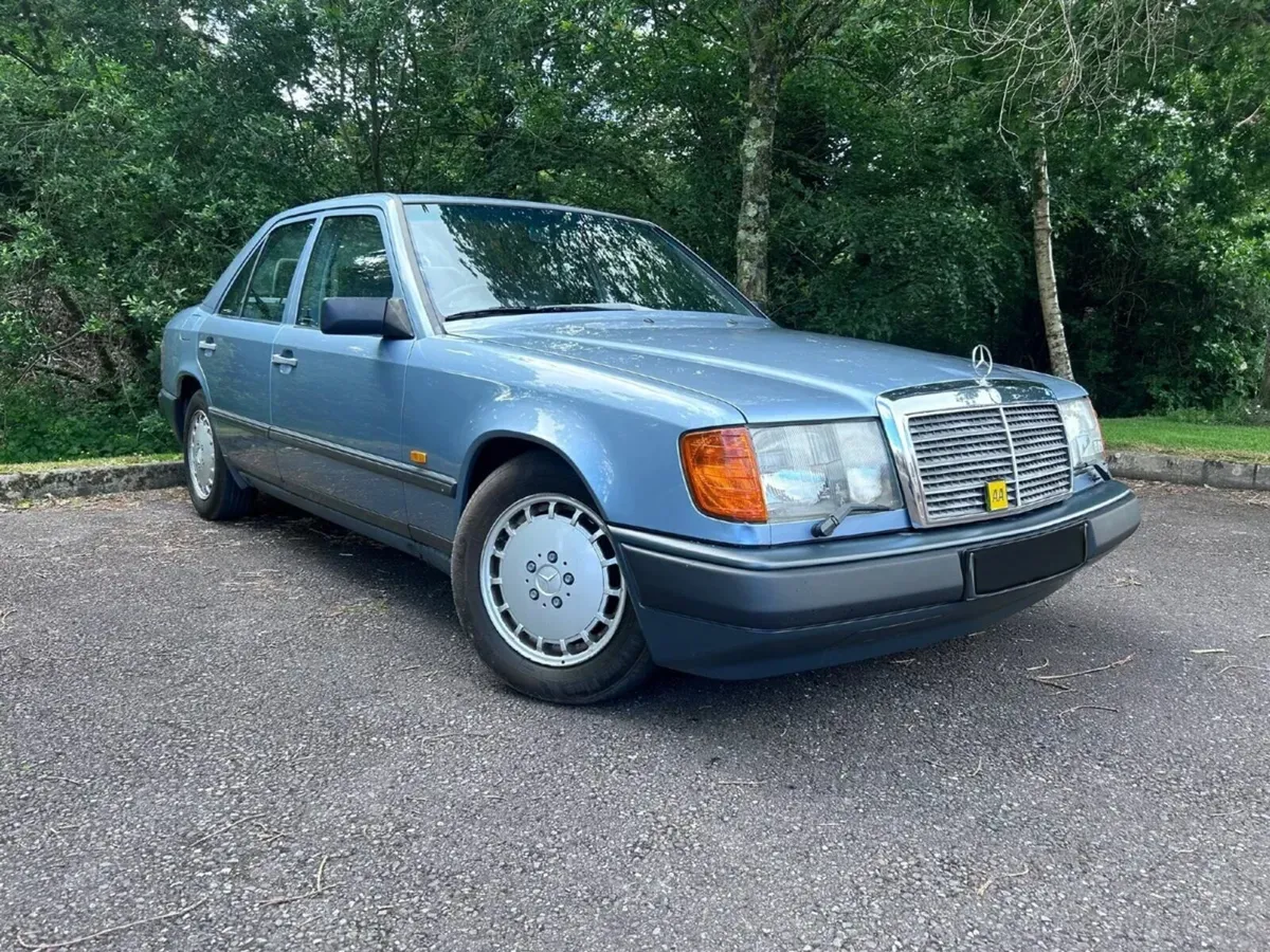 Mercedes W124 260E 1989 - Image 2