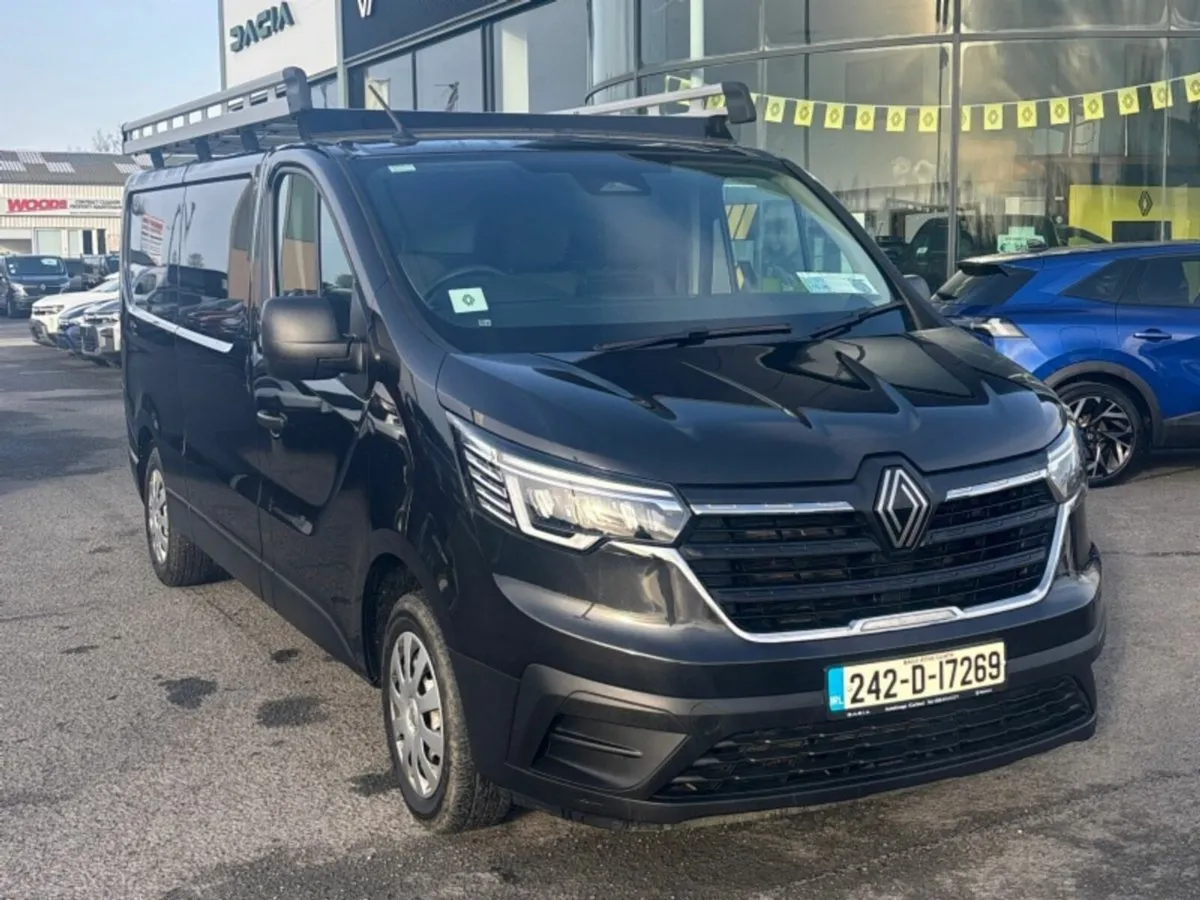 Renault Trafic 130BHP START ex vat price displayed - Image 1