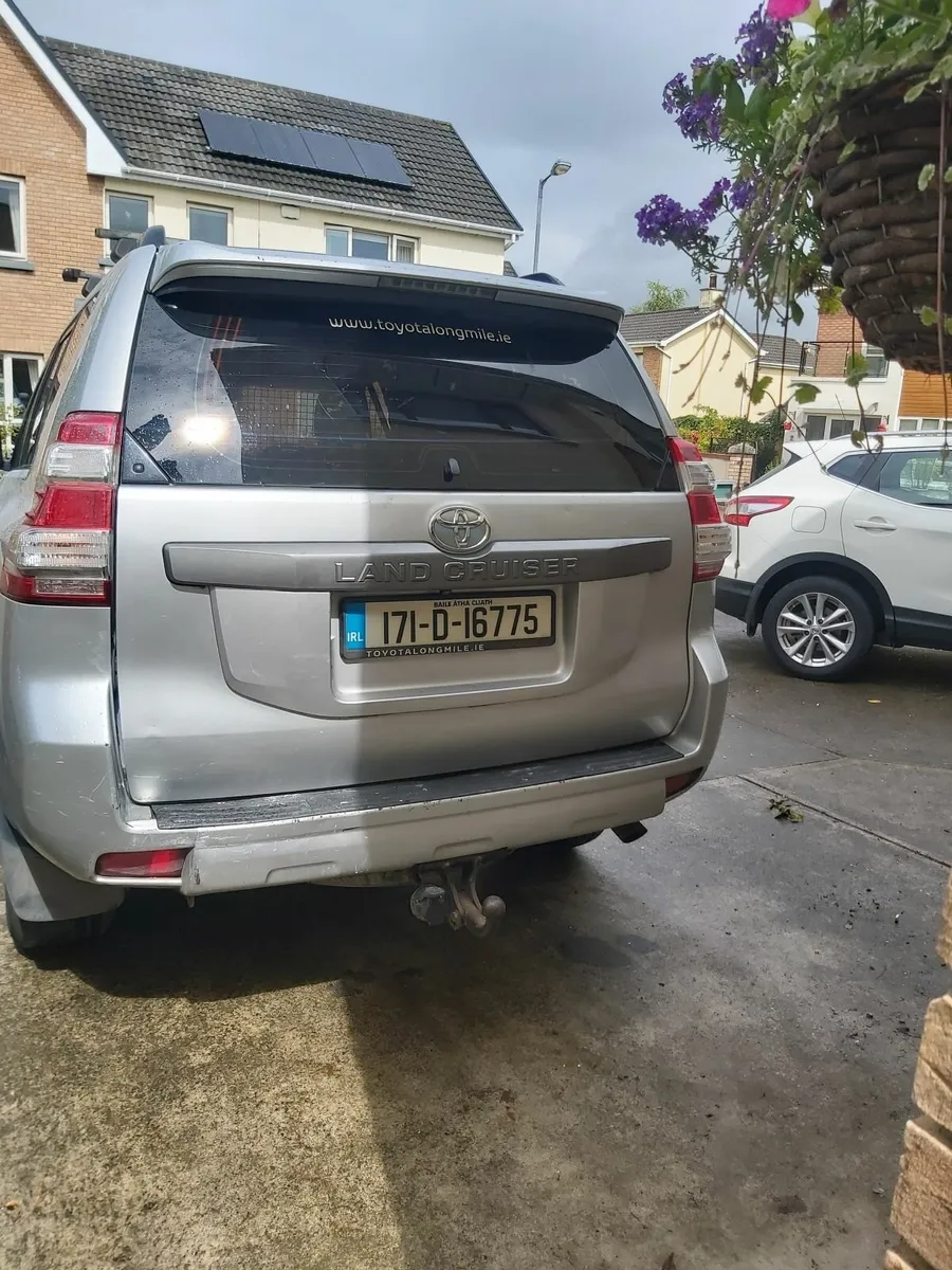 Toyota Land Cruiser 2017 - Image 3