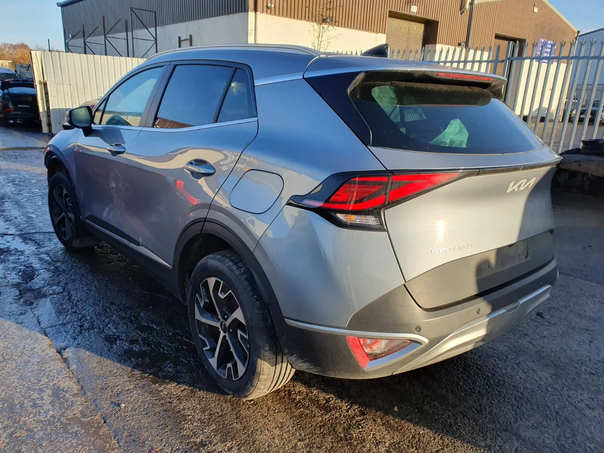 24 KIA SPORTAGE  1.6 D (D4FE) FOR BREAKING - Image 3