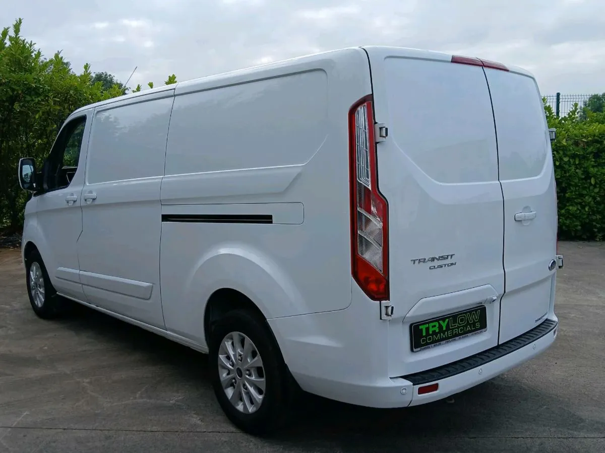 Ford Transit Custom Limited FFSH Automatic 1 Owner - Image 4
