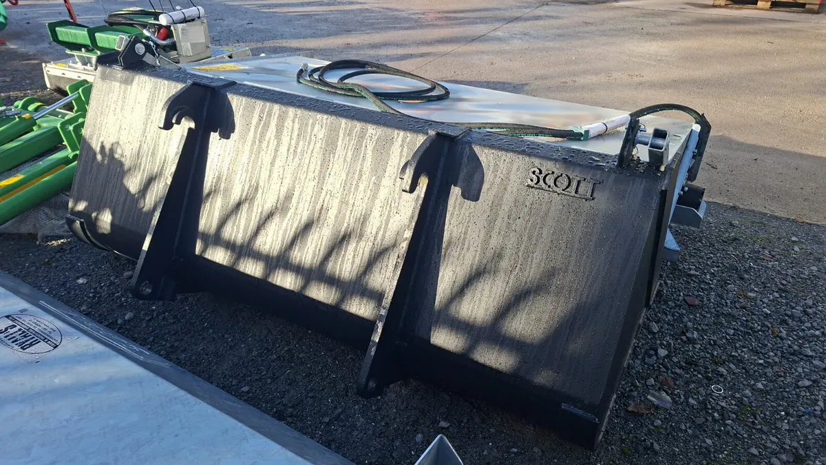 New Suton Bucket Brush IN STOCK - Image 3