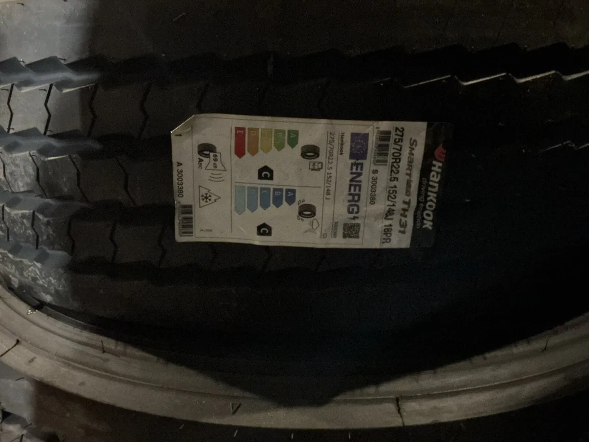 275 /70 R 22.5 Hankook Tyres - Image 1