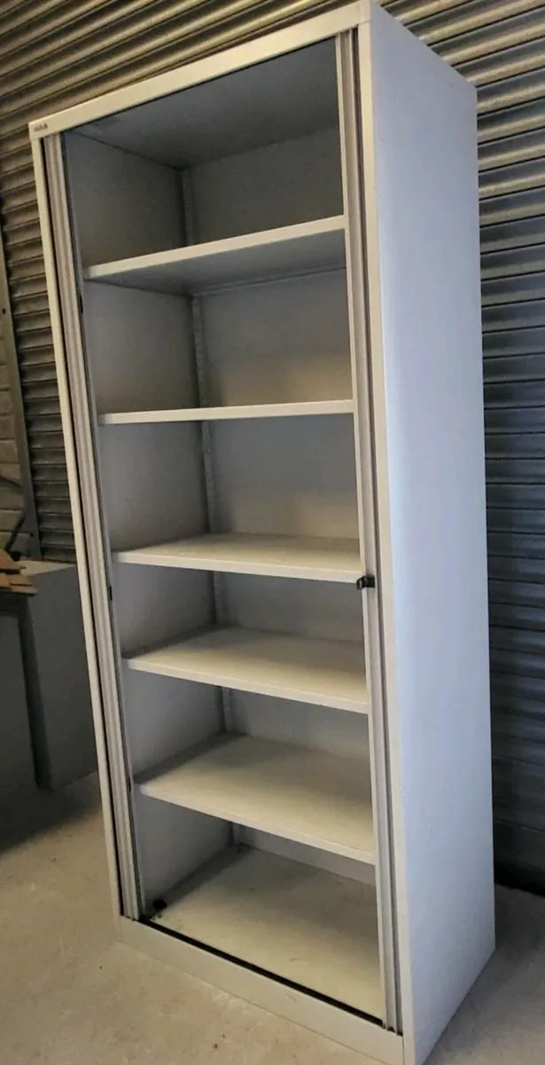 Extra Large Bisley Tambour Units With Keys. - Image 3