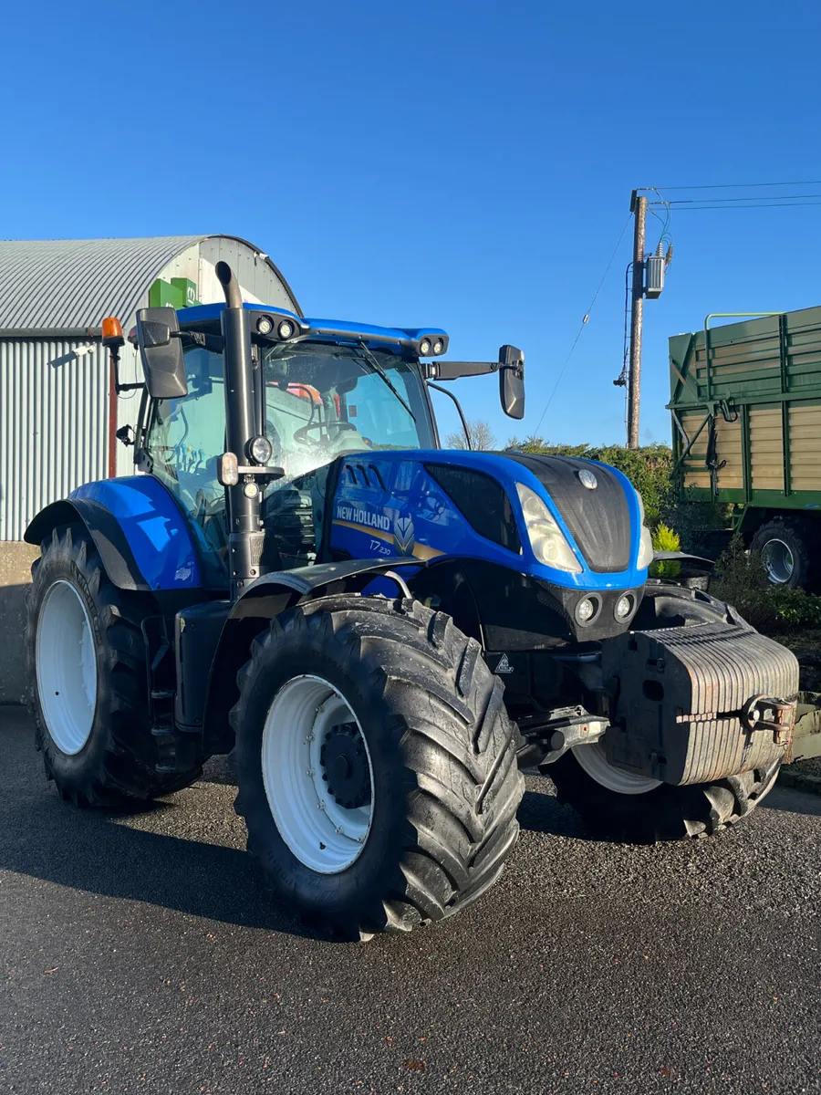 New Holland T7.230 - Image 1