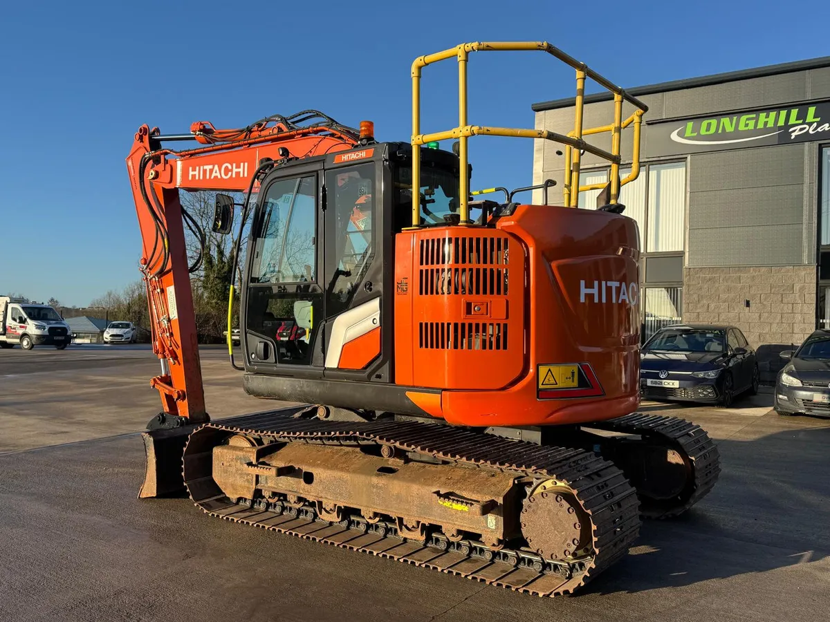 2022 Hitachi ZX135USBL-7 - Image 2