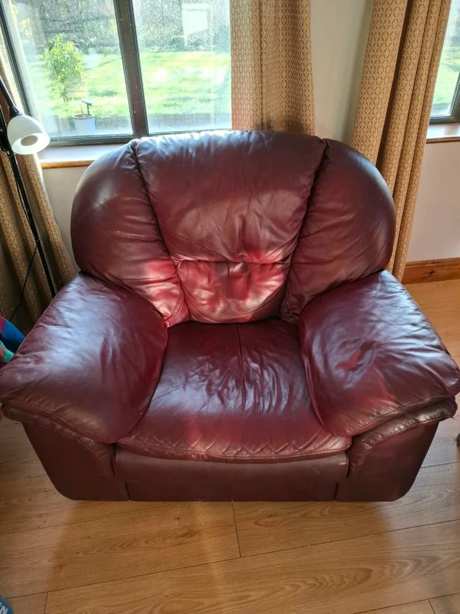 Living Room Suite - Image 2