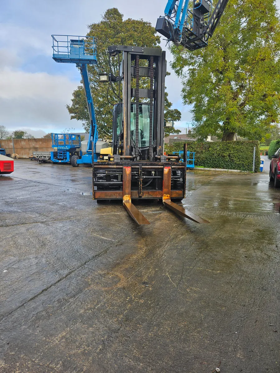 Hyster 14 Ton  Forklift - Image 4