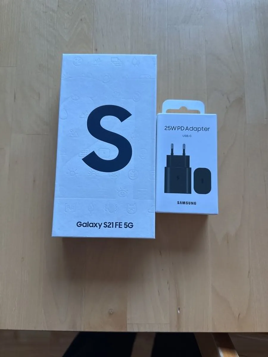 Samsung S21 fe 5G 128gb - Image 1