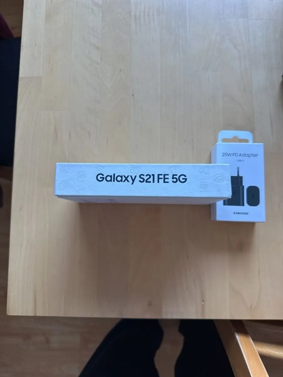 Samsung S21 fe 5G 128gb - Image 2