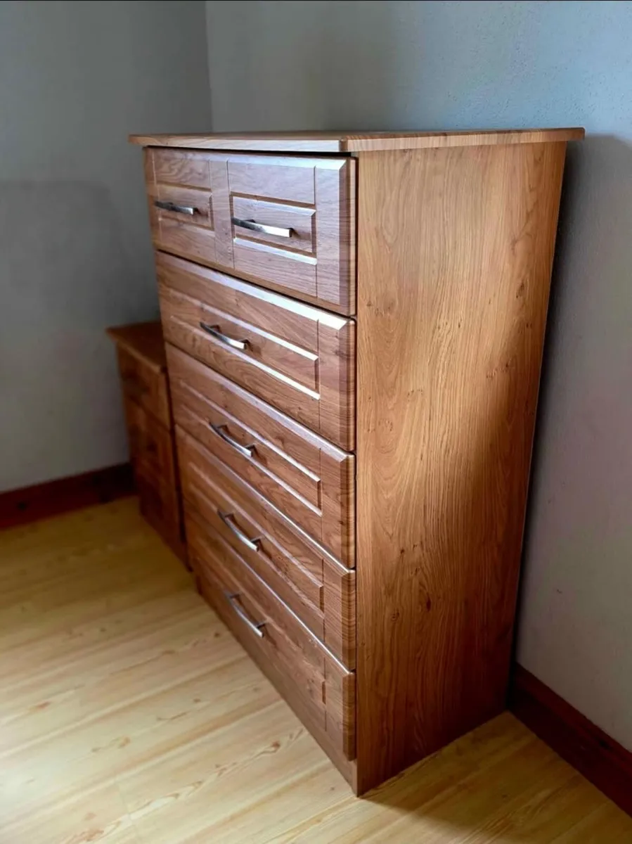 Wooden Chest of 5 drawers €200
Length - 80cm
Width - Image 2