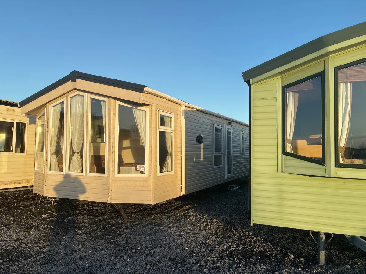 SPECTACULAR HOME TAKE A LOOK - Image 1