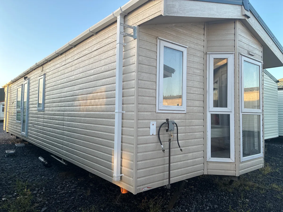 SPECTACULAR HOME TAKE A LOOK - Image 4