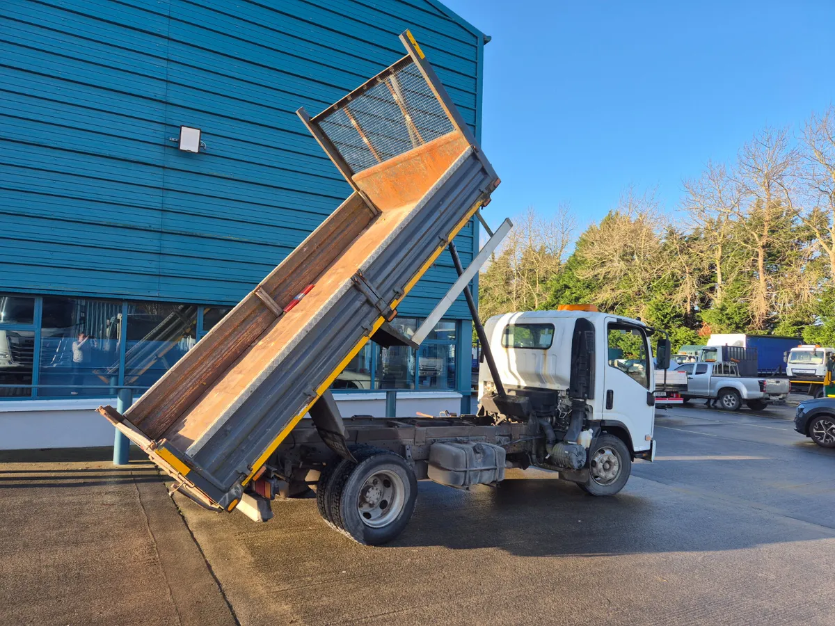 2008 ISUZU 7.5TON TIPPER - Image 4