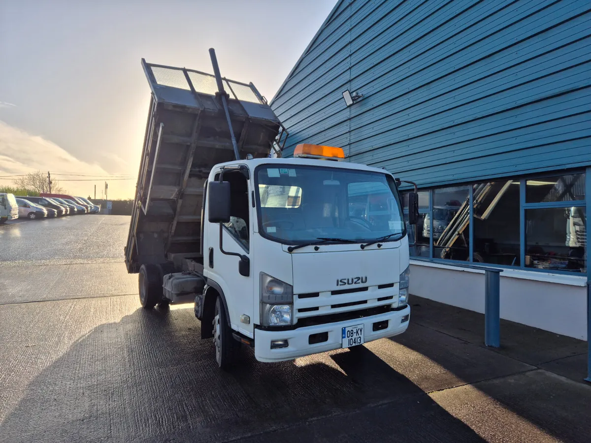 2008 ISUZU 7.5TON TIPPER - Image 1