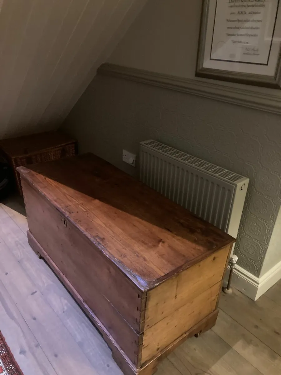 Antique furniture - Image 2