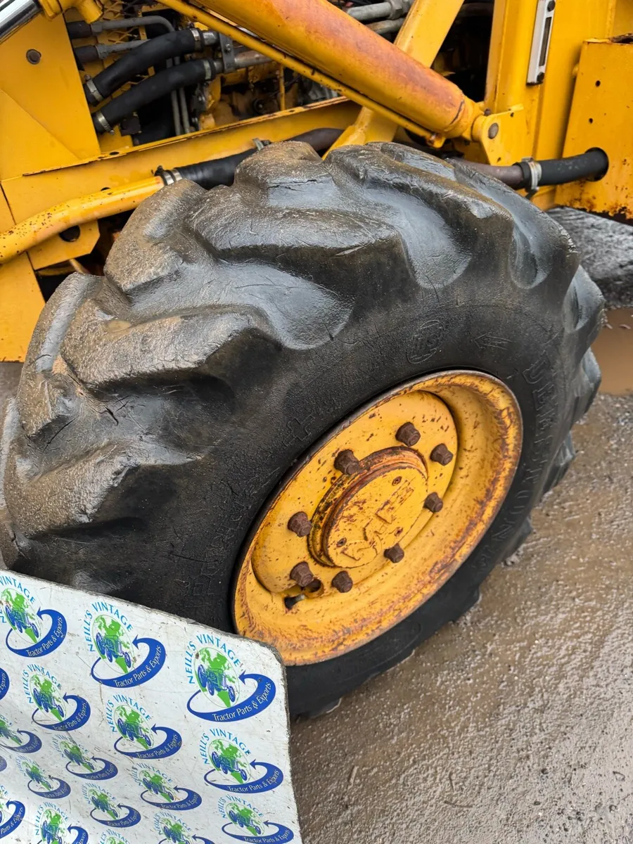 Massey Ferguson 50HX Powershuttle 4WD - Image 2