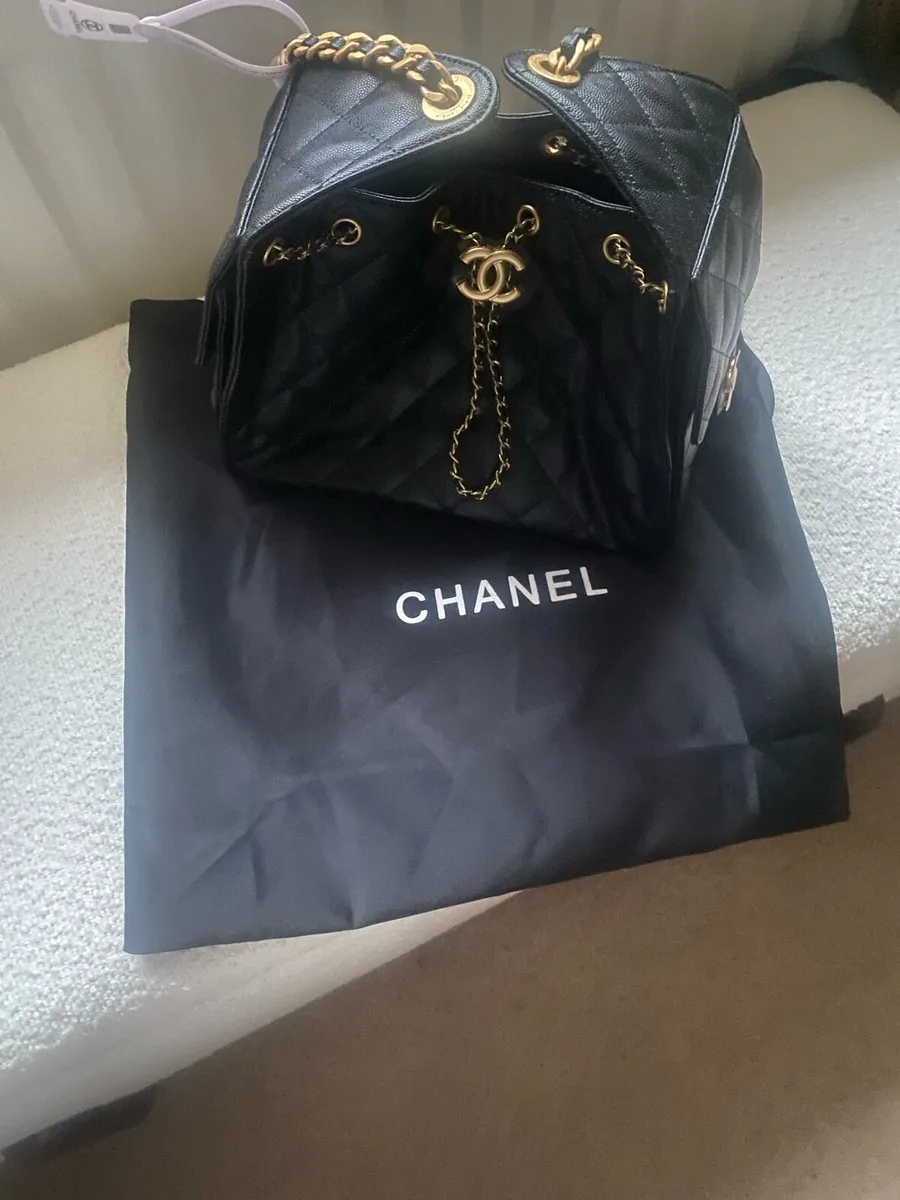 Chanel 25 medium bag - Image 1