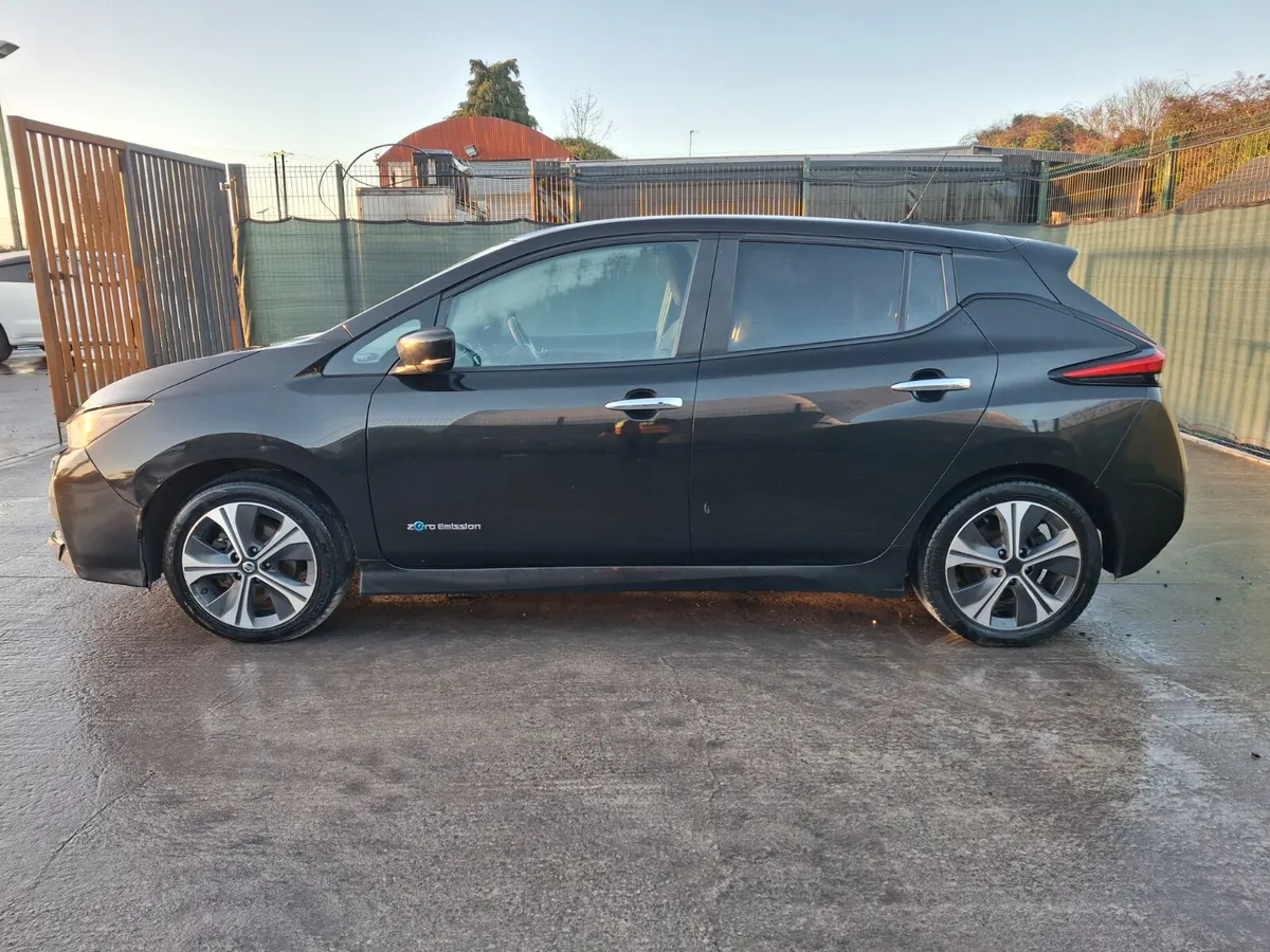 201 Nissan Leaf  Cold pack  40kwh  Automatic - Image 4