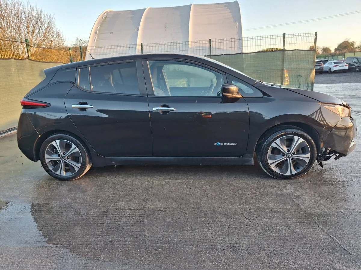 201 Nissan Leaf  Cold pack  40kwh  Automatic - Image 3