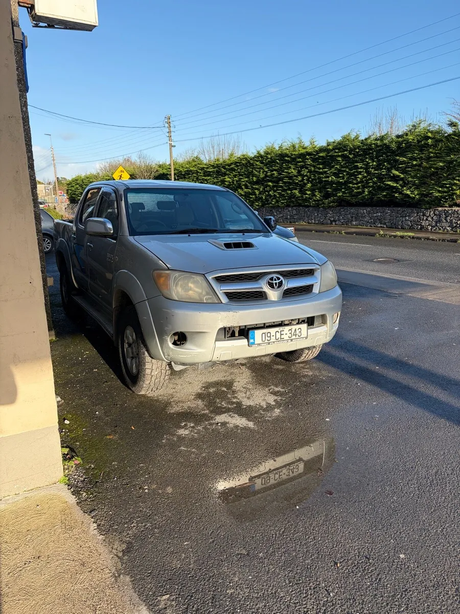 Toyota Hilux 3.0 D4D - Image 2