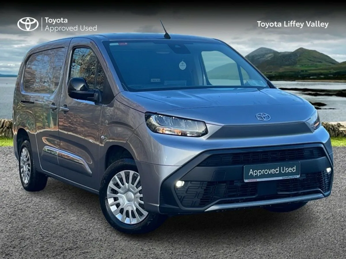 Toyota Proace City PRO CITY GX 130HP LWB A/T - Image 1