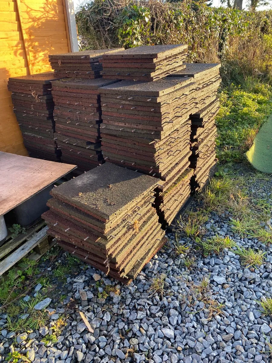 Used rubber matting - Image 2