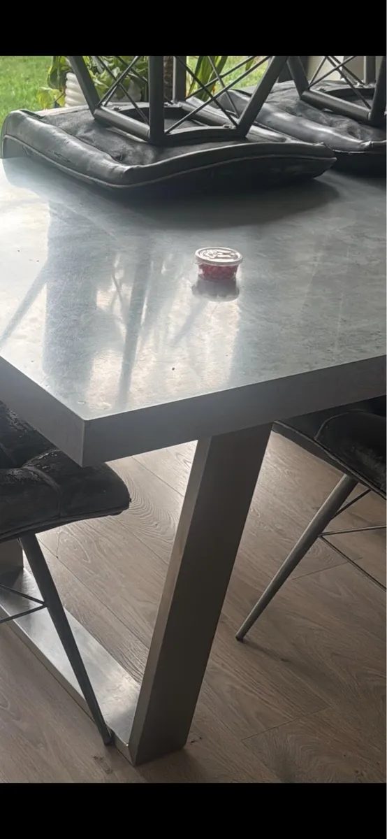 Modern dinning table 200cm (no chairs) - Image 2
