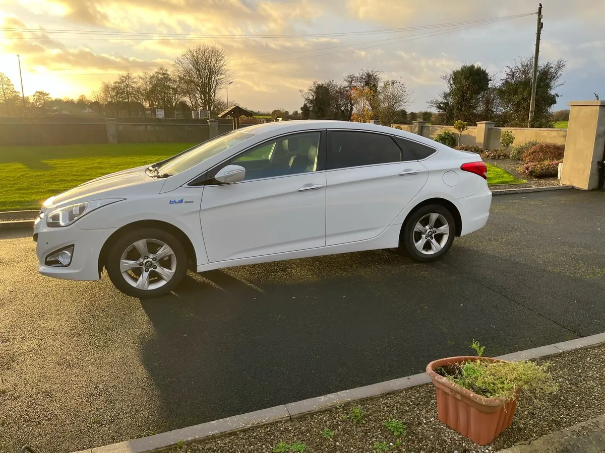 2012 Hyundai I40 Style only 109000 Mls.price te - Image 4