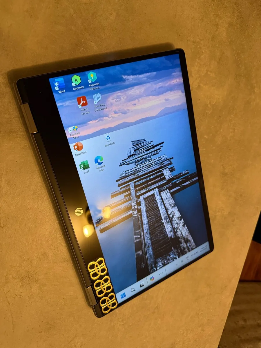Hp pavilion x360 convertible 14’’ - Image 2