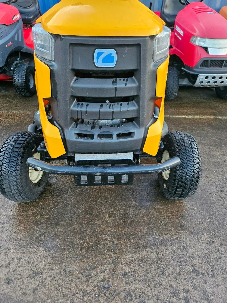 Cub Cadet Ride on Lawnmower 42 Inch Cutting Deck - Image 3