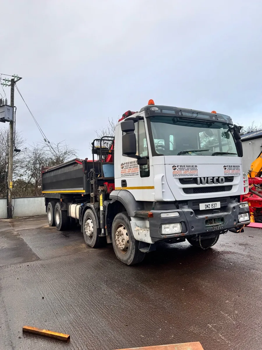 2011 Iveco tipper grab lorry - Image 1