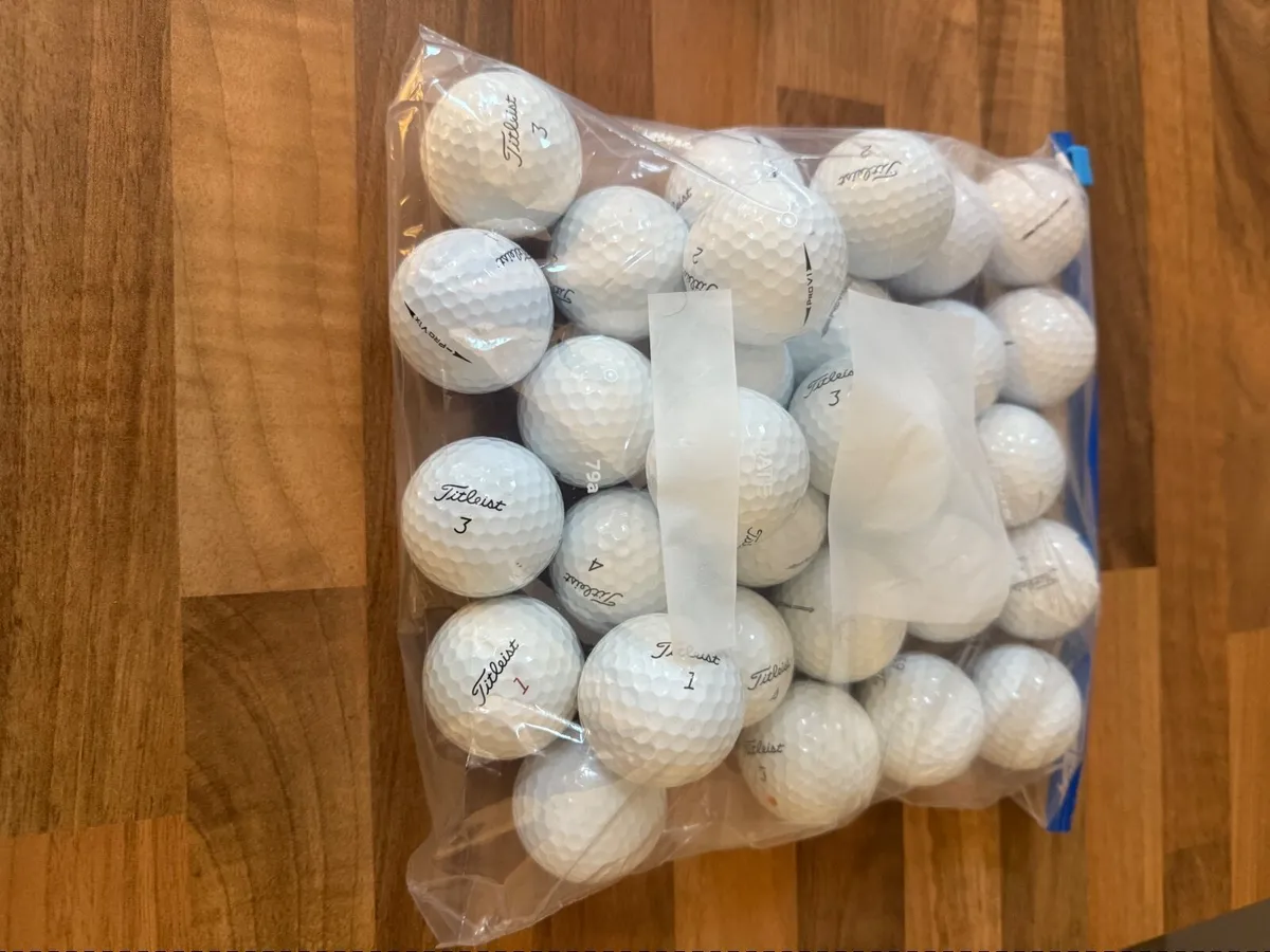 Golf balls - Image 1
