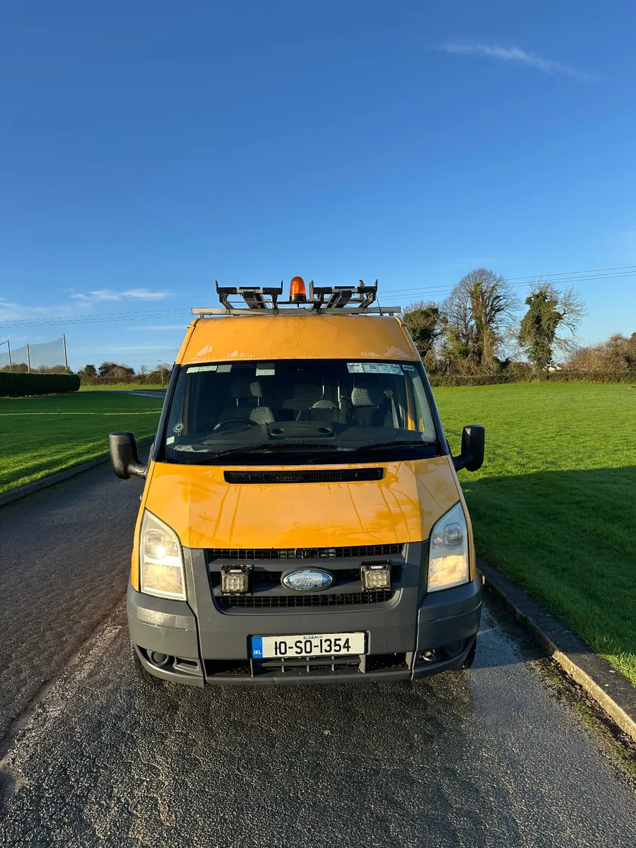 Ford Transit 2010 4 Wheel Drive - Image 2