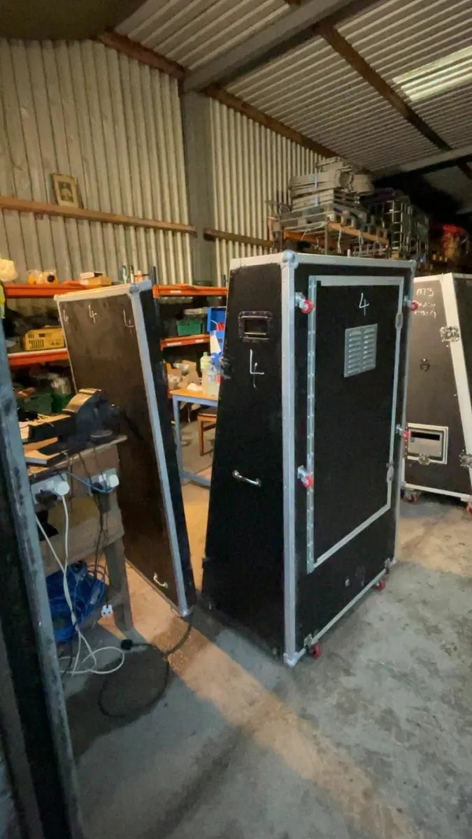 Selfie mirror flight case tv pc printer complete - Image 2