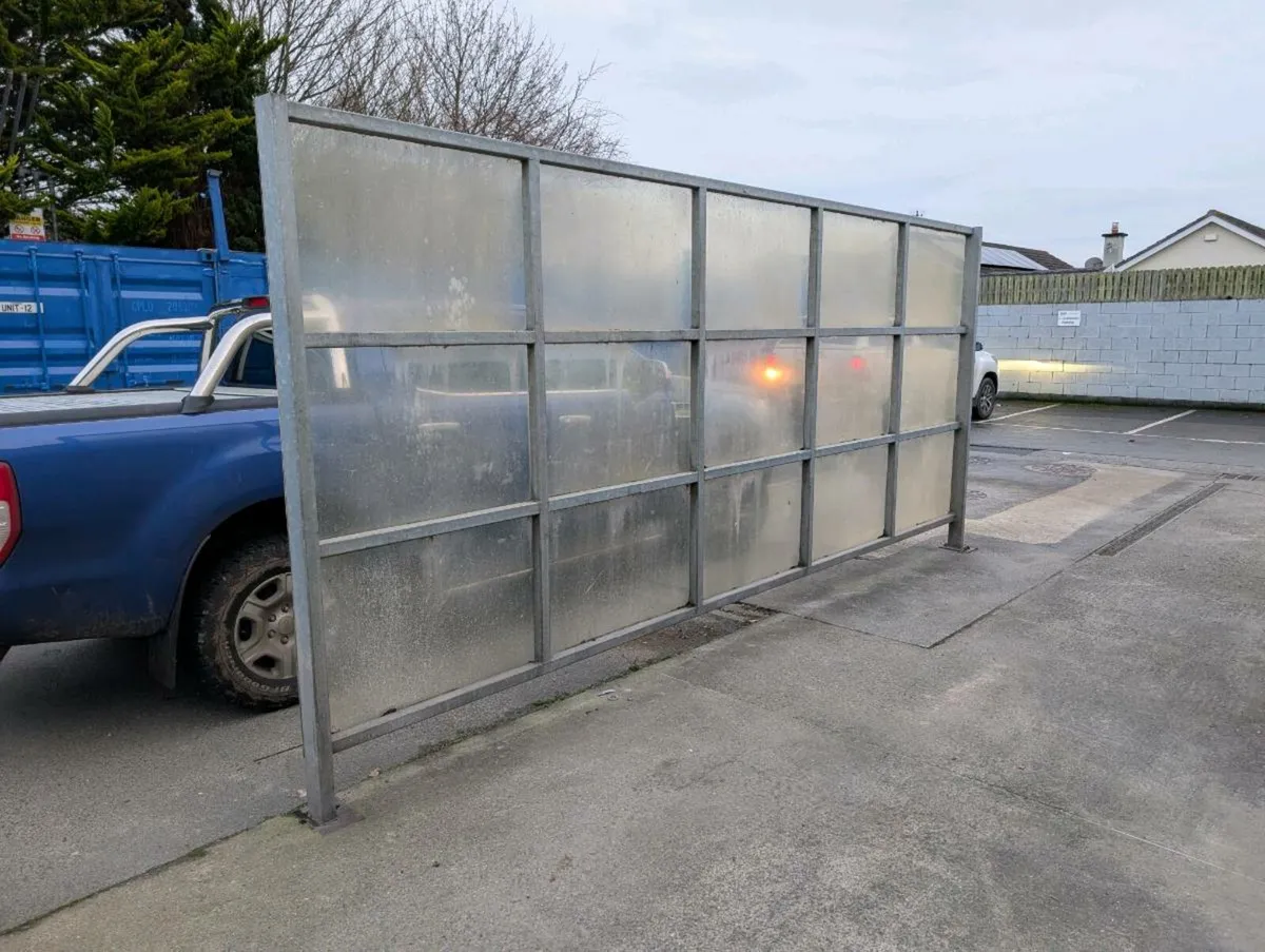 Carwash Screen - Image 3