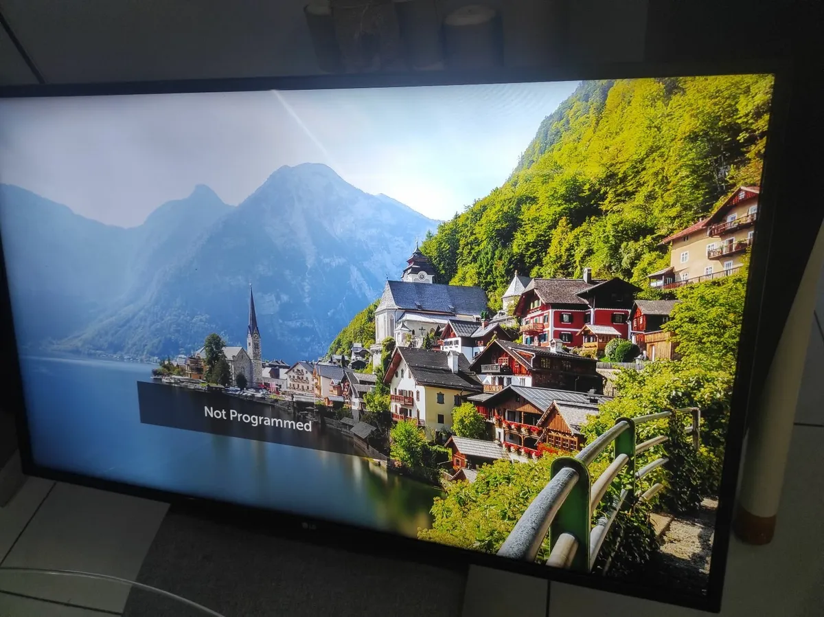 Lg tv 43 inch saorview  not smart perfect working - Image 1
