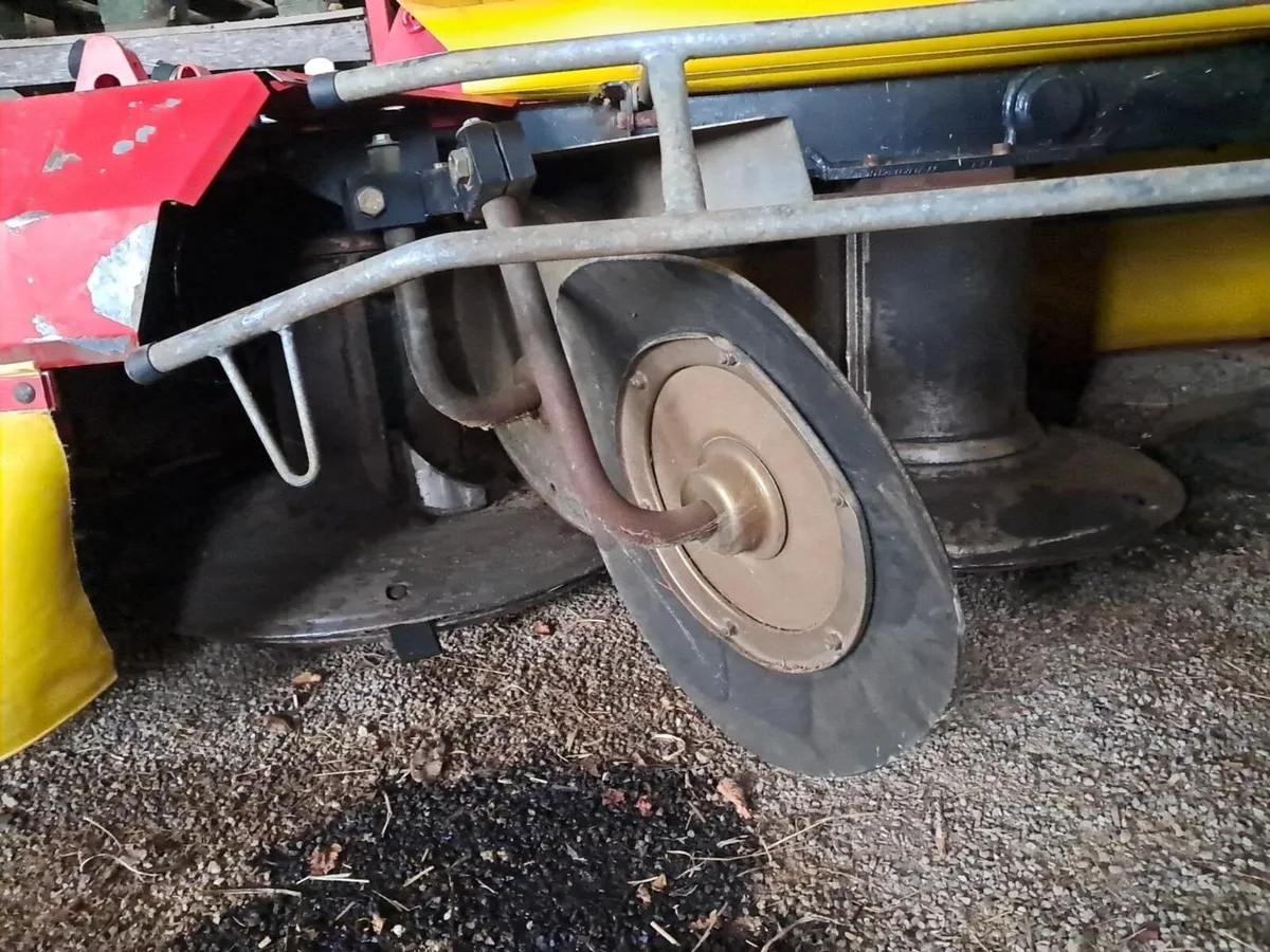Drum Mower Fantastic Condition - Image 4