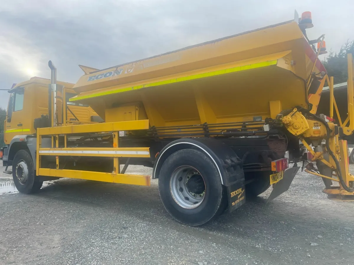 Peugeot 2008 2017 - Image 4