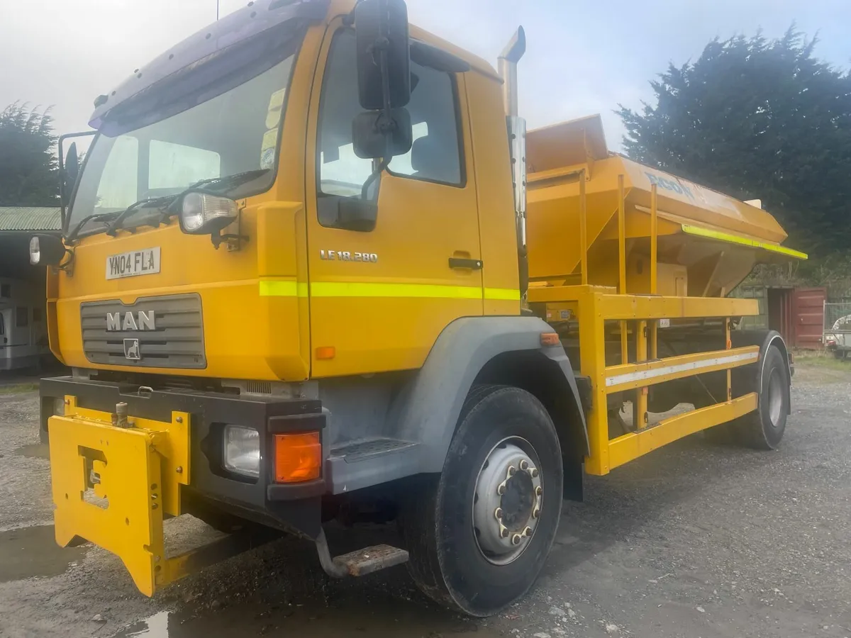 Peugeot 2008 2017 - Image 2