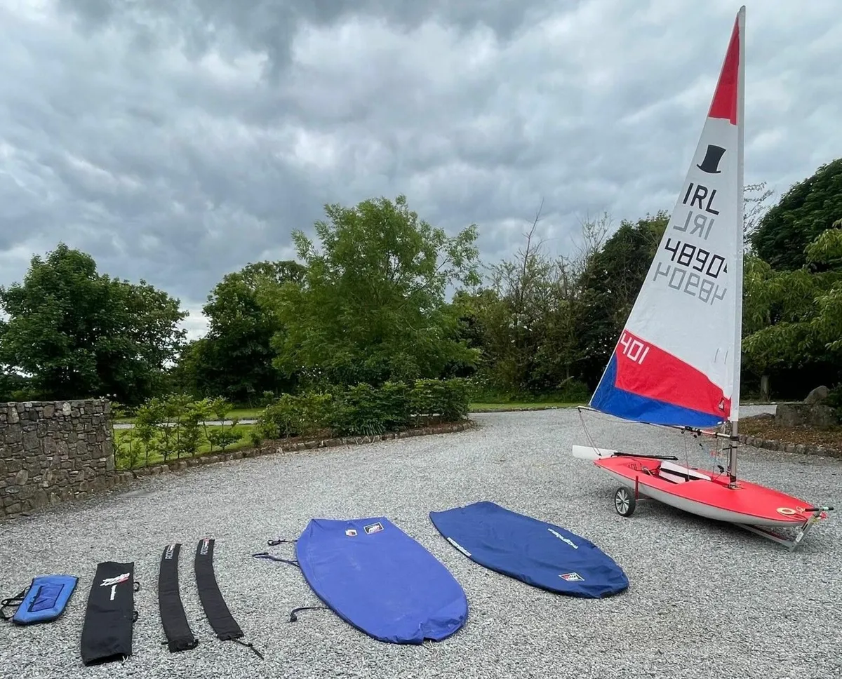 Sailing Dinghy - Image 1