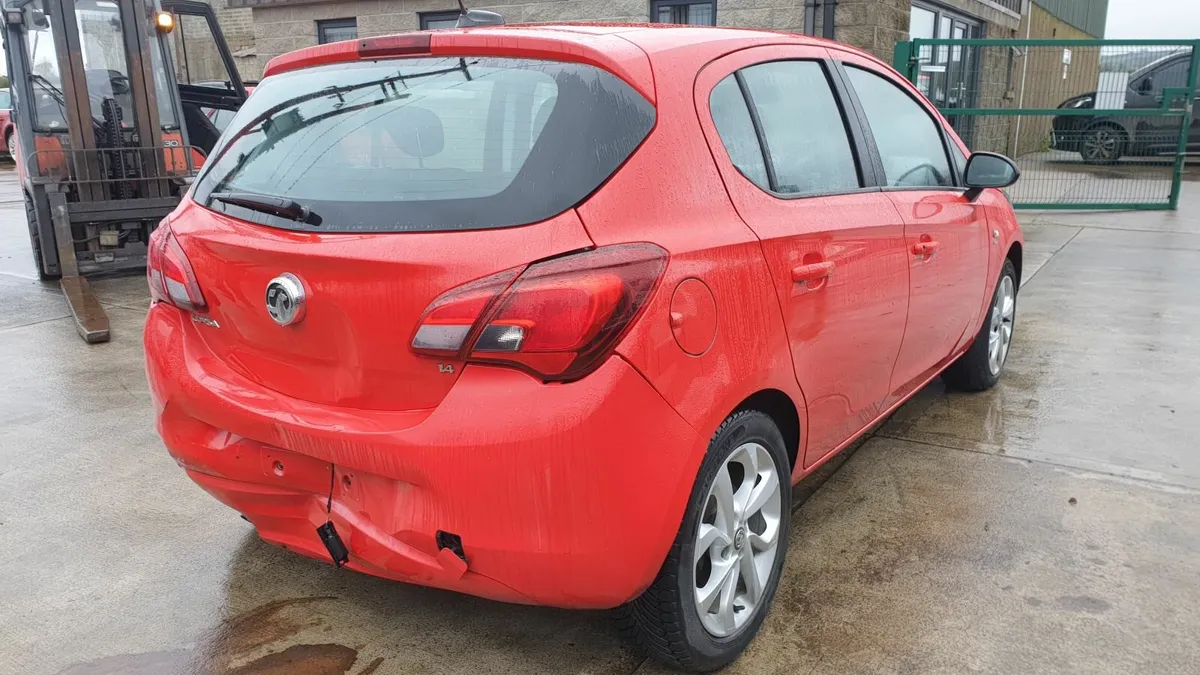 *For parts* Vauxhall Corsa, 1.4 pet 5 speed (2016) - Image 2