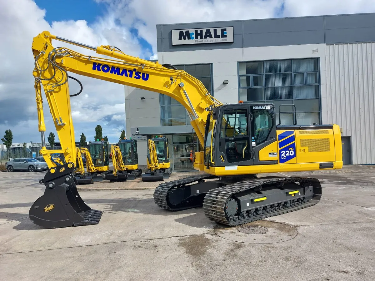 Komatsu PC220LC-12 - Image 1