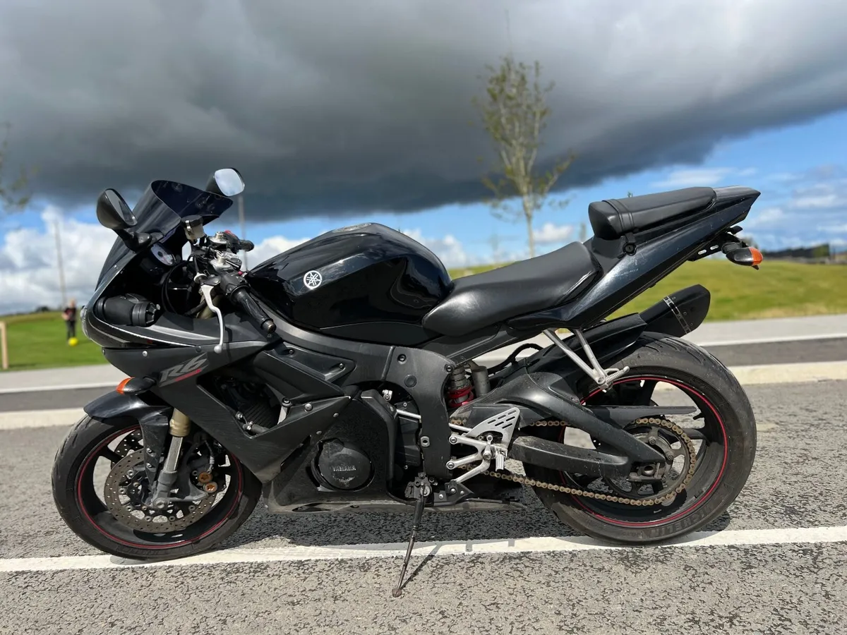YAMAHA R6 - Image 3