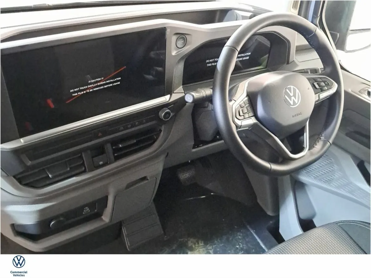 Volkswagen Transporter Trendline LWB 170HP Auto - Image 4