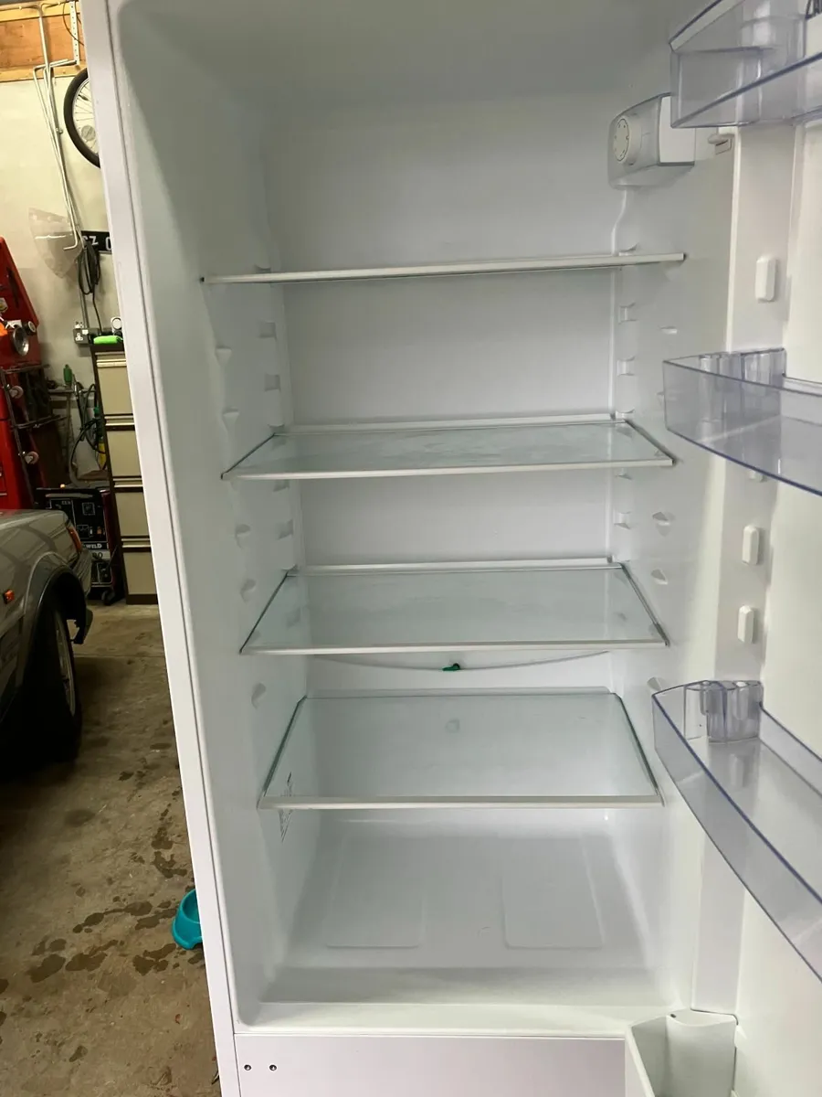 Internal doors fireplace stove and fridge freezer - Image 4