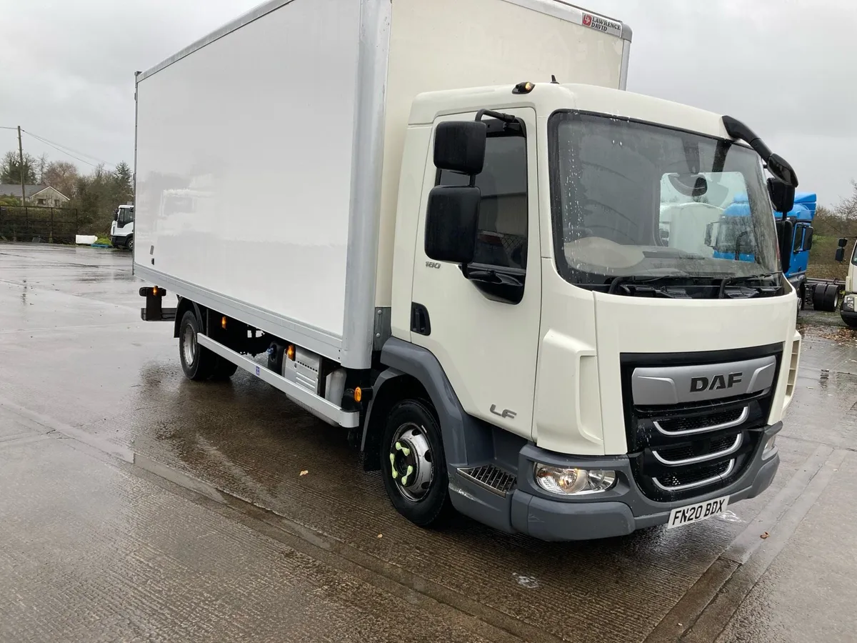 2020 Daf 45-180 7500 kg 20ft box body - Image 1
